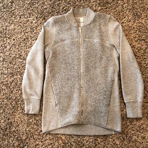 Lululemon full zip grey jacket